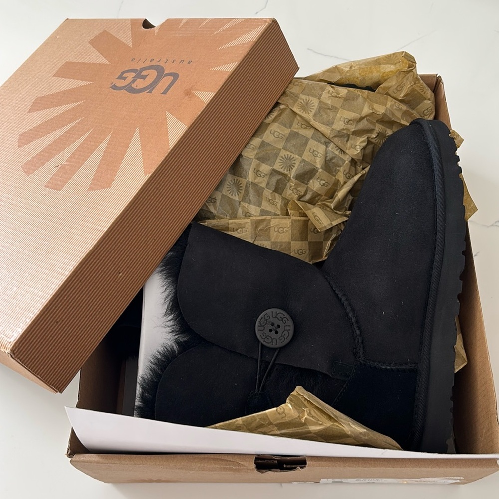 Ugg boots women
